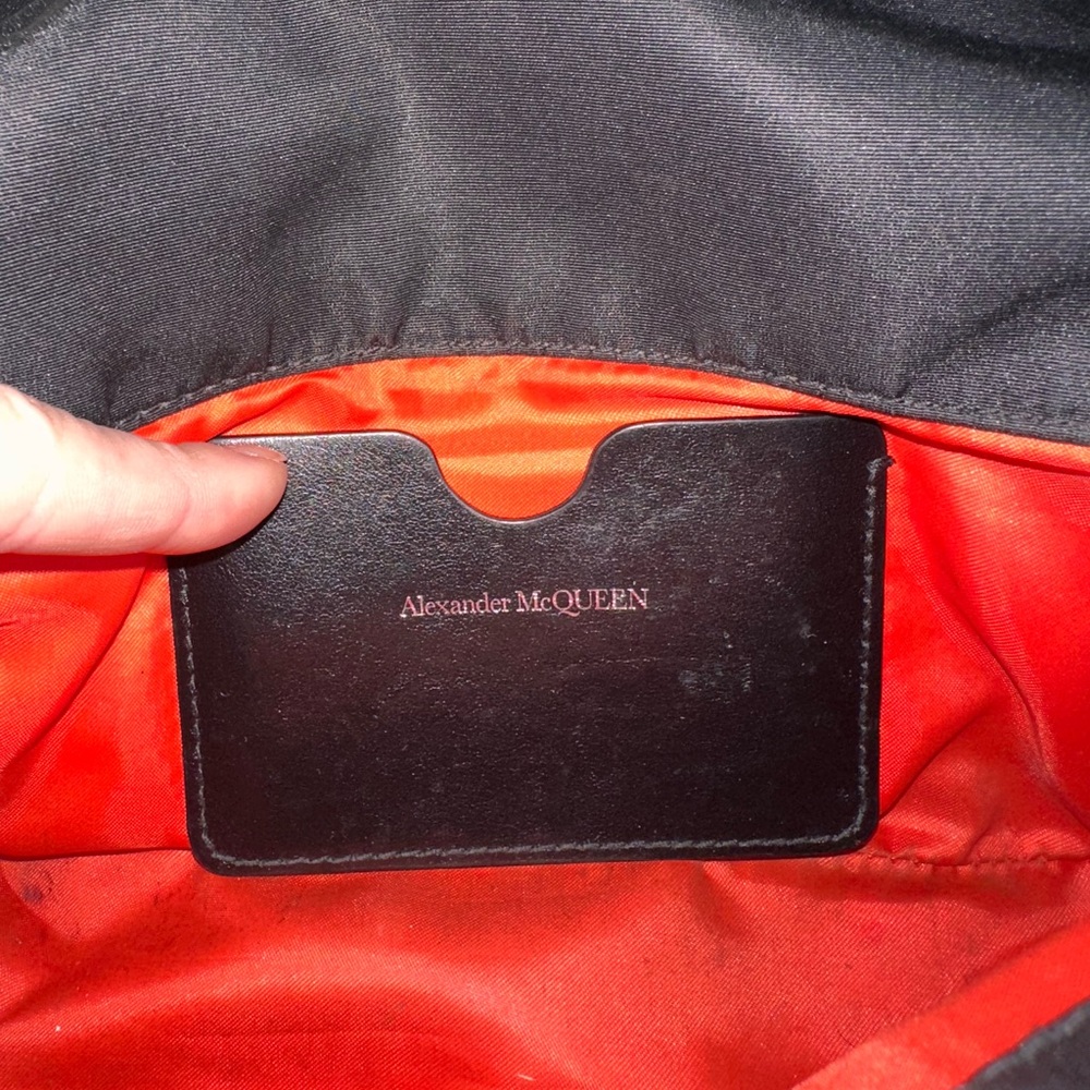 Alexander McQueen Small Black Nylon Skull Shoulder Bag - Picture 3 of 4